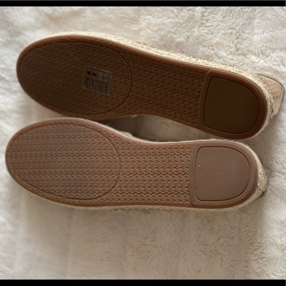 Michael Kors Brand NEW Kendrick slip on - Picture 2 of 4
